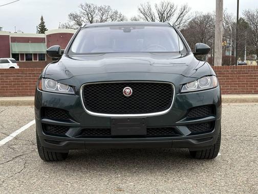 2018 Jaguar F-PACE 25t Prestige