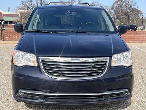 2011 Chrysler Town & Country Touring-L