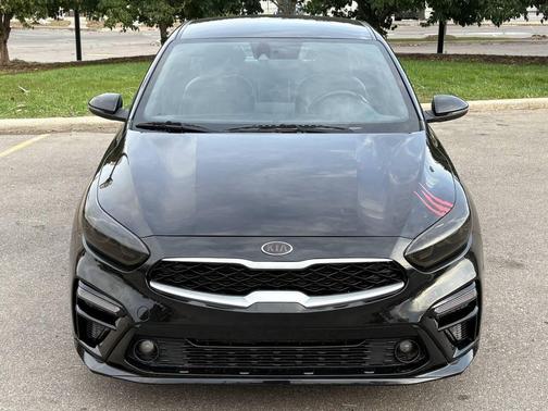 Aurora Black 2021 Kia Forte GT-Line