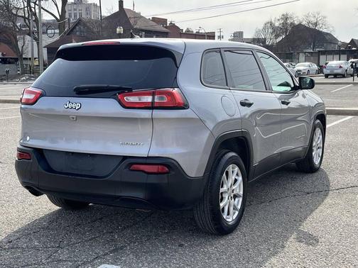 2015 Jeep Cherokee Sport