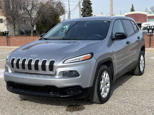 2015 Jeep Cherokee Sport