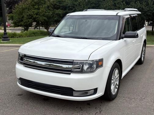 White 2013 Ford Flex SEL