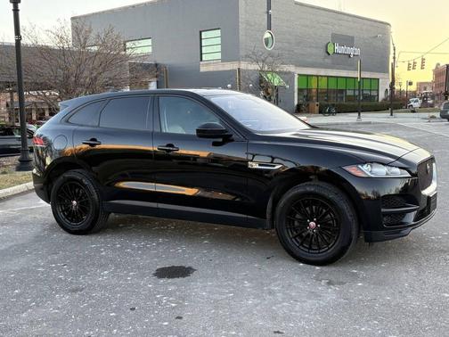 2018 Jaguar F-PACE 25t