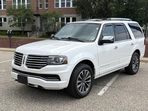 2015 Lincoln Navigator Base