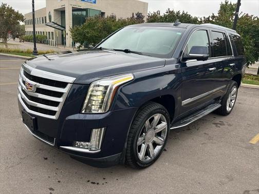 2017 Cadillac Escalade Luxury