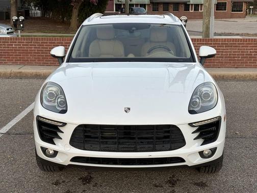 2015 Porsche Macan S
