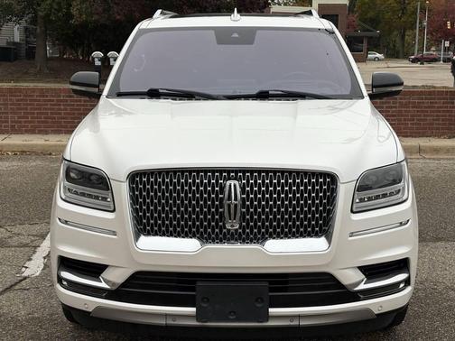 2019 Lincoln Navigator L Select