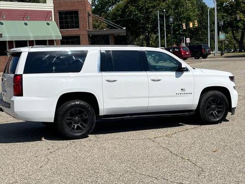 2017 Chevrolet Suburban LS