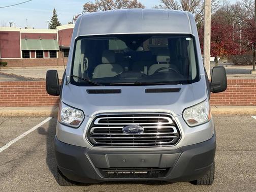 2015 Ford Transit-350 XLT
