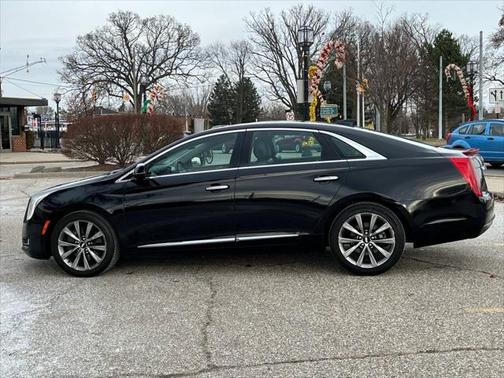 2017 Cadillac XTS Base