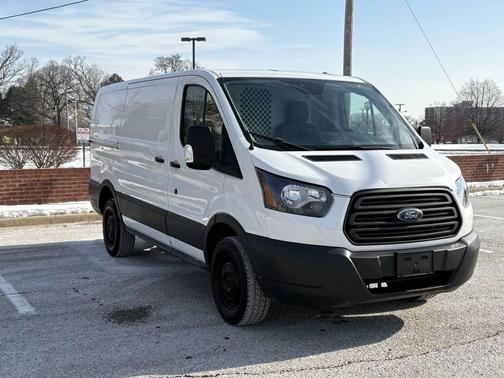 2017 Ford Transit-250 Base