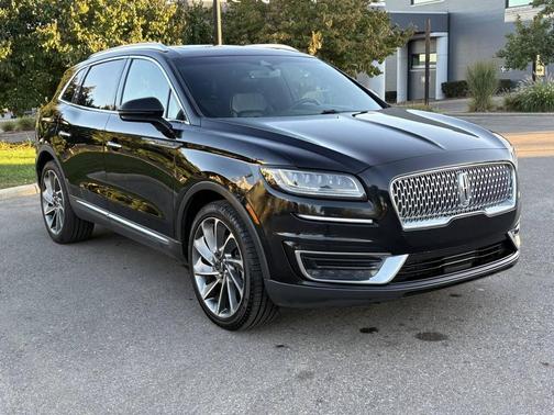 2019 Lincoln Nautilus Reserve