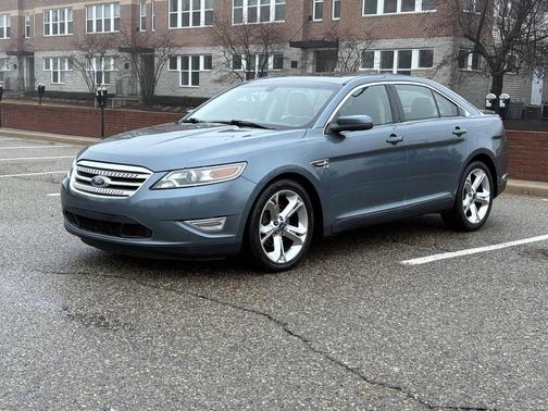 2010 Ford Taurus SHO