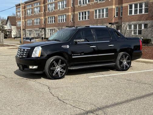 2008 Cadillac Escalade EXT Base