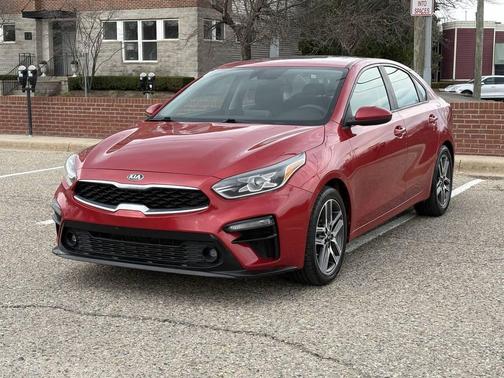 Currant Red 2019 Kia Forte S