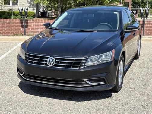 2016 Volkswagen Passat 1.8T S