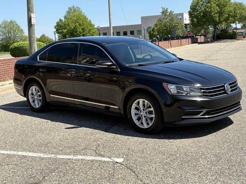 2016 Volkswagen Passat 1.8T S