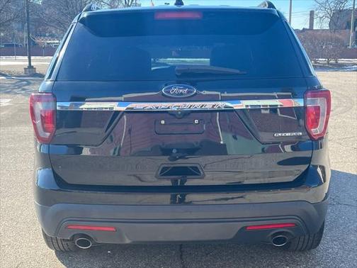2016 Ford Explorer Base