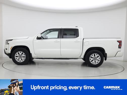 White 2022 Nissan Frontier SV