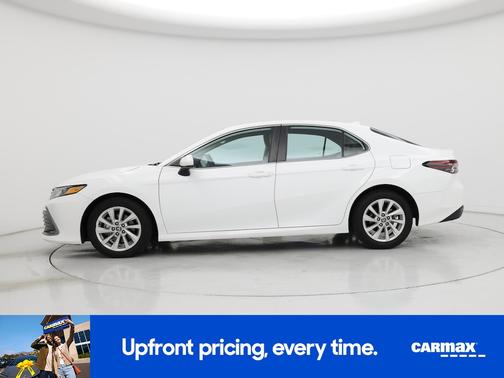 White 2022 Toyota Camry LE