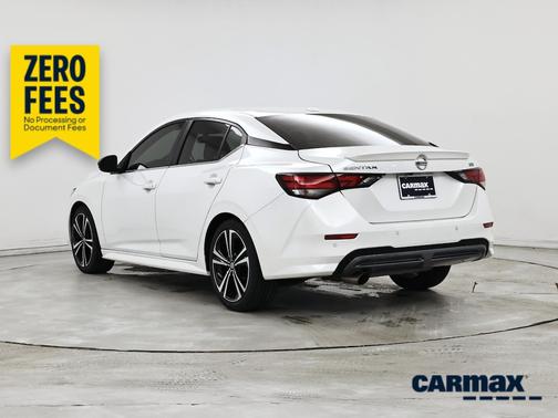 White 2022 Nissan Sentra SR
