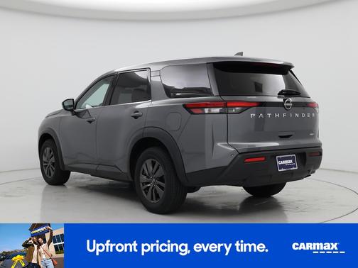 2022 Nissan Pathfinder S