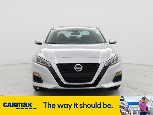 2022 Nissan Altima SV