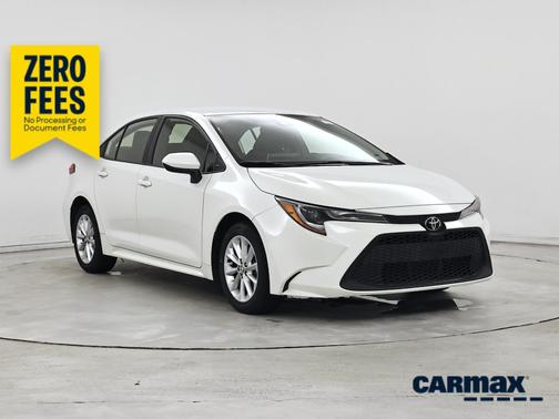 White 2021 Toyota Corolla LE