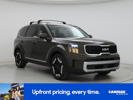 Green 2024 Kia Telluride EX