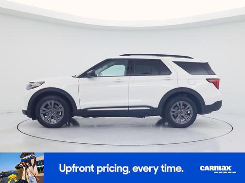 White 2025 Ford Explorer Active
