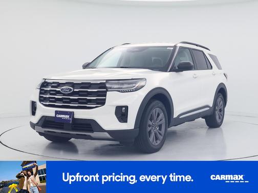White 2025 Ford Explorer Active
