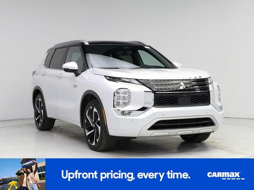 White 2023 Mitsubishi Outlander PHEV SEL