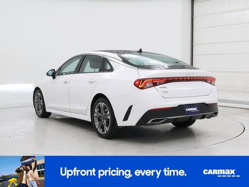 2022 Kia K5 EX