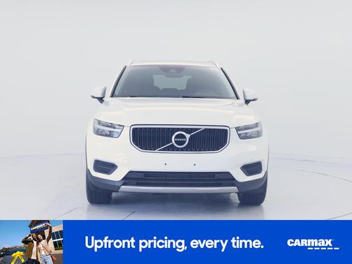 2020 Volvo XC40 T5 Momentum