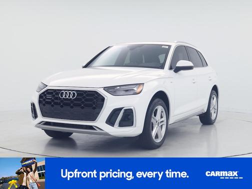 White 2024 Audi Q5 S-Line Premium
