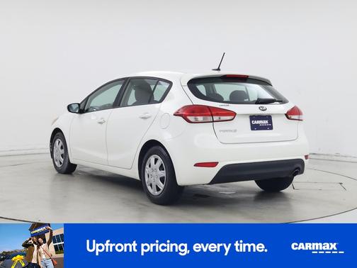 2017 Kia Forte5 LX
