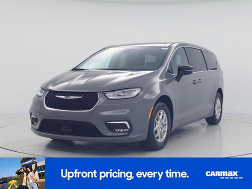 Gray 2025 Chrysler Pacifica Select