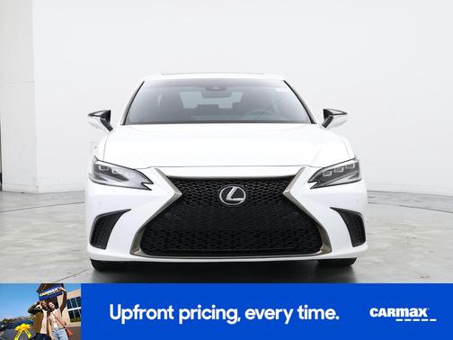 2023 Lexus ES 300h F-SPORT Handling