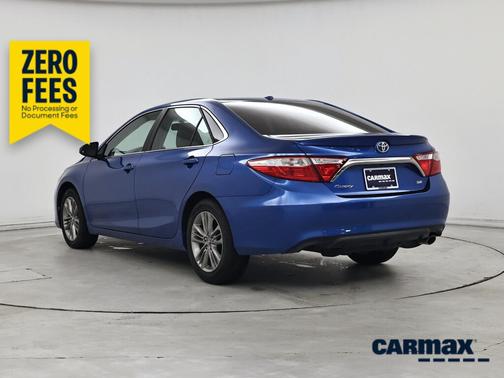 Blue 2017 Toyota Camry SE