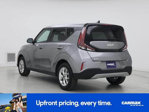 Gray 2025 Kia Soul LX