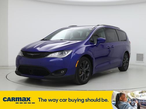 2019 Chrysler Pacifica Touring L Plus