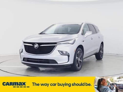 2022 Buick Enclave Essence