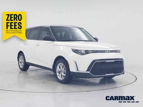 White 2025 Kia Soul S
