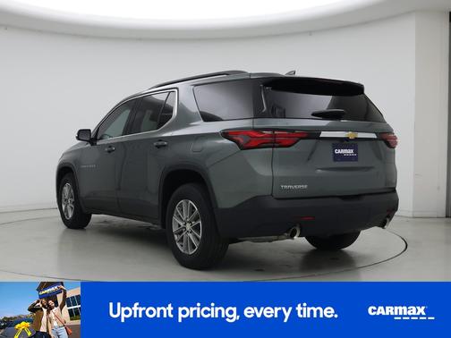 Green 2023 Chevrolet Traverse LT Leather