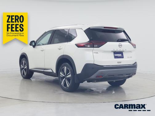 White 2023 Nissan Rogue SL