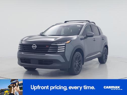 Gray 2025 Nissan Kicks SR