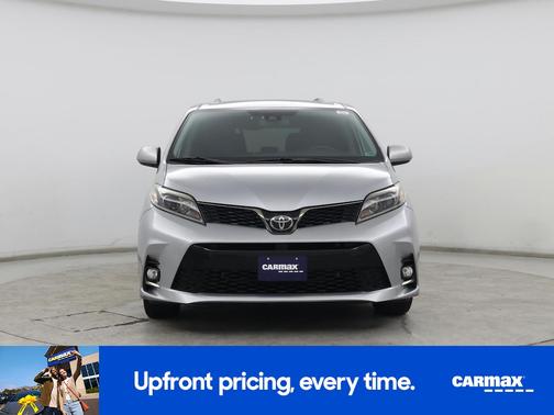 2019 Toyota Sienna SE