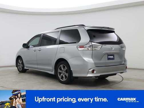 2019 Toyota Sienna SE