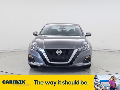 2022 Nissan Altima SV