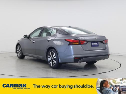 2022 Nissan Altima SV